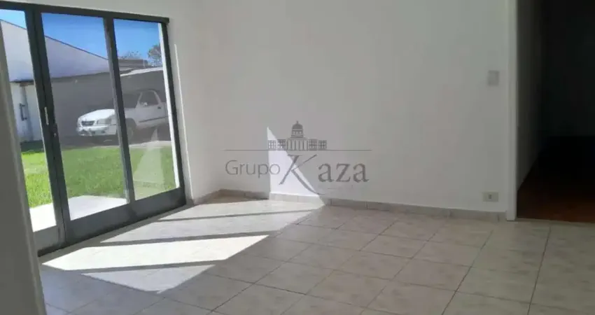 Oportunidade - Casa Comercial - Centro - 3 Dormitórios - 206m².