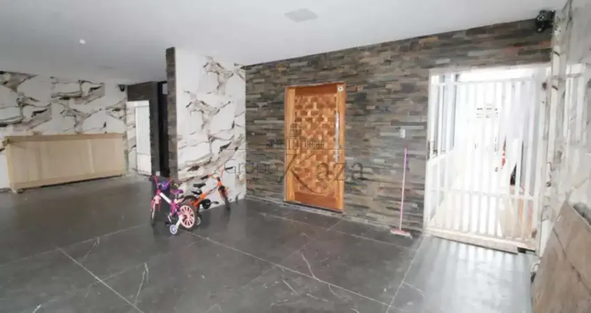 Oportunidade - Casa Sobrado - Vila Industrial - 5 Dormitórios - 500m².