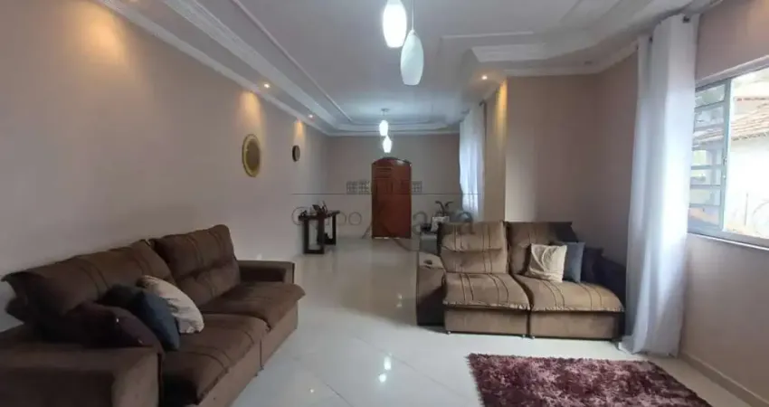 Oportunidade - Casa - Vila Maria - 3 Dormitórios - 310m² - Estuda permuta em geral.
