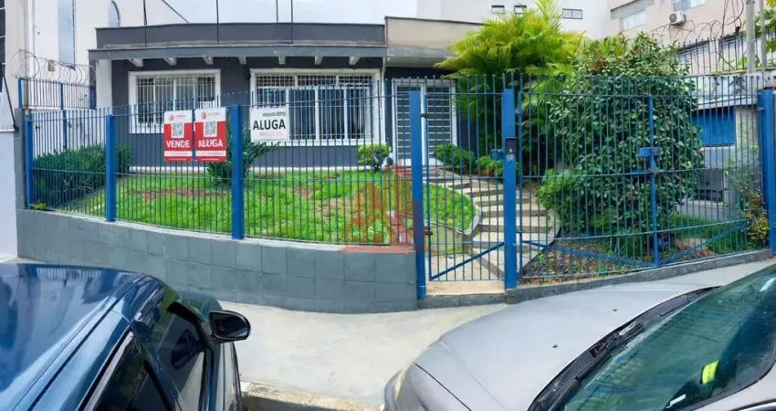 Casa Comercial para Venda ou Locação em Cotia – Próximo ao Fórum