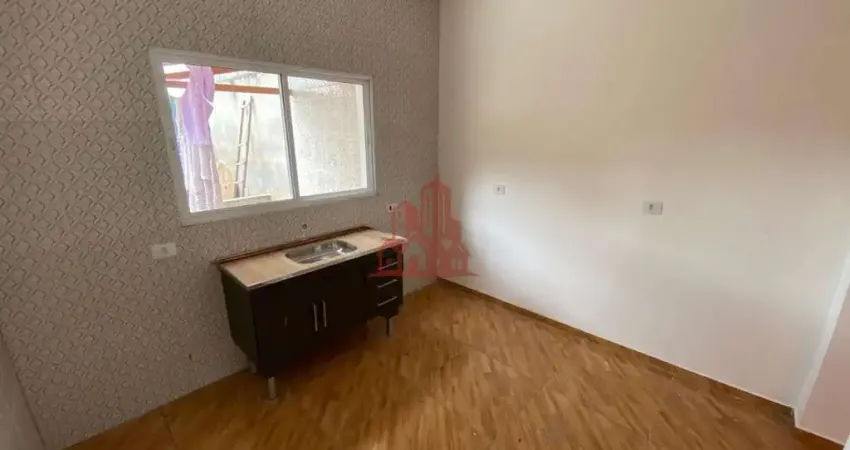 Casa tipo villagio, locação, 2 dormitórios e quintal | cotia