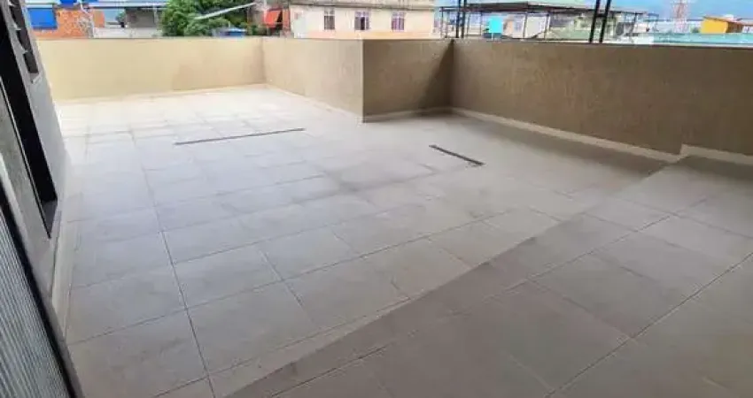 Oportunidade 2 maravilhosas casas  no centro 3 e 2 quartos c garagem e terraço