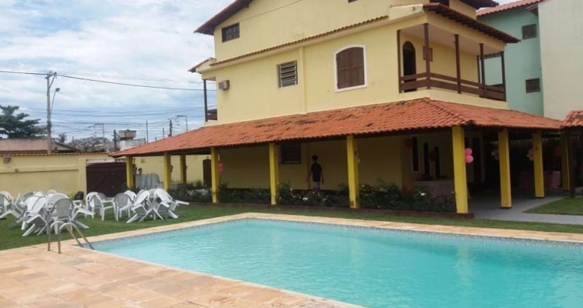 Casa com 5 dormitórios à venda, 560 m² por R$ 2.000.000,00 - Jardim Atlantico - Maricá/RJ