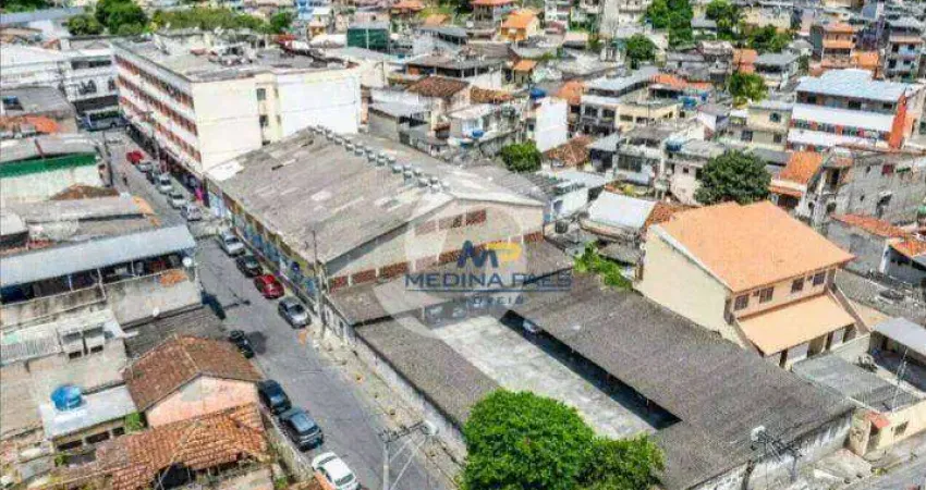 Box/Garagem à venda por R$ 680.000,00 - Venda da Cruz - São Gonçalo/RJ