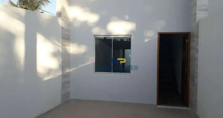 Casa com 2 dormitórios à venda por R$ 440.000,00 - Araruama - Araruama/RJ