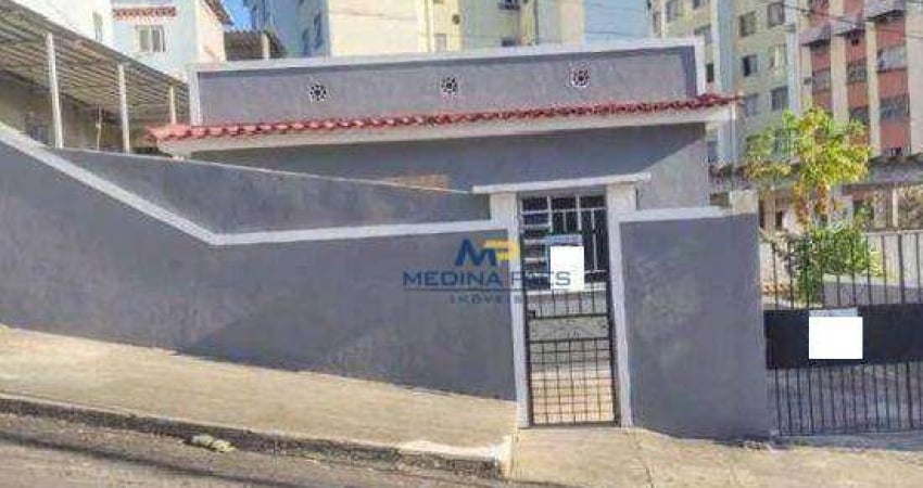 Casa com 3 dormitórios à venda por R$ 310.000 - Centro - São Gonçalo/RJ