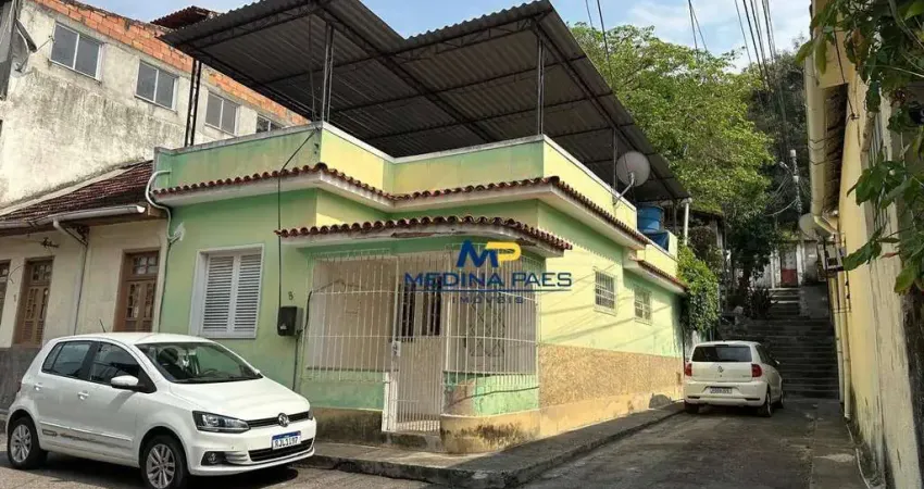 Casa com 2 dormitórios à venda, 216 m² por R$ 300.000 - Fonseca - Niterói/RJ