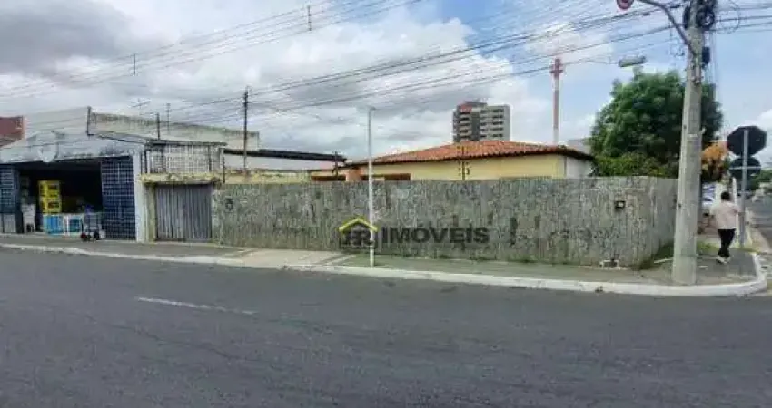 Casa Comercial à Venda no Bairro de Fátima – Excelente Localização
