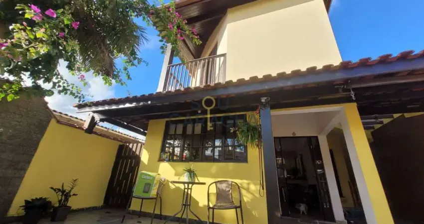 Sobrado a venda 600m da orla da praia do indaiá com fácil acesso ao centro