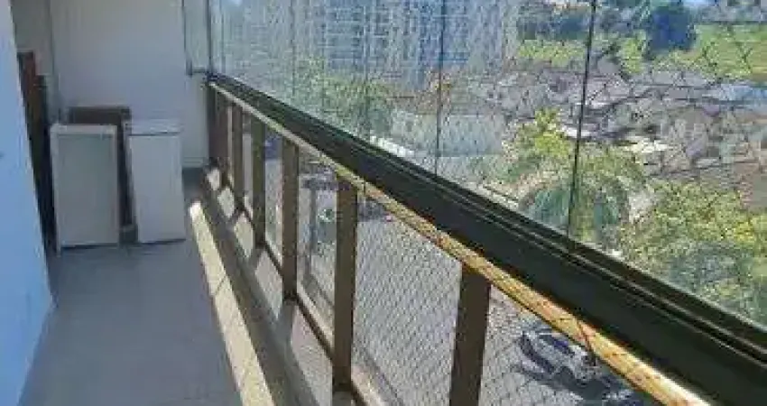 3 qts. com suíte, frente sol da manhã, 2 vagas soltas e cobertas.