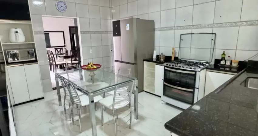 Oportunidade!! Casa térrea com excelente localização! Aceita Financiamento e FGTS!