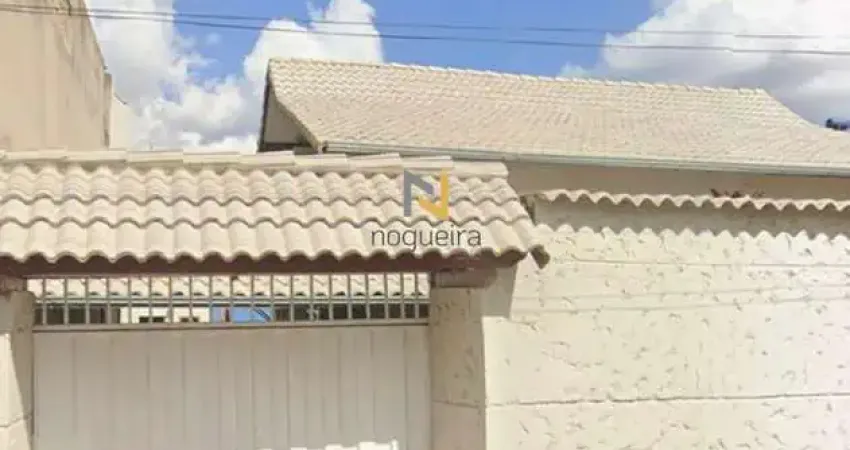 Ampla casa com piscina no bairro bernardo valadares – oportunidade única!