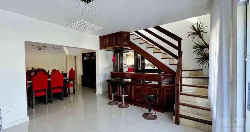 Casa à Venda no Bom Abrigo, 260 m², 3 Dormitórios, 3 Salas, Edícula - Florianópolis - SC