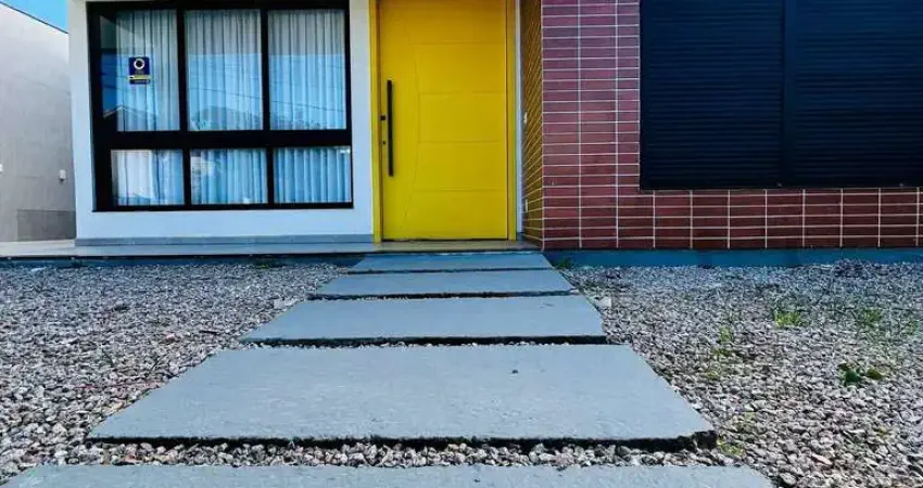 Casa seminova à venda próxima à secretaria do continente na coloninha em florianópolis