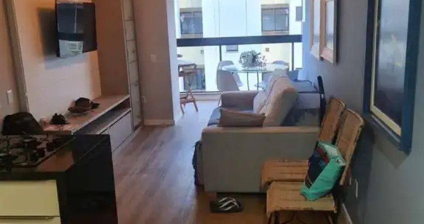 Condomínio edifício itamaracá - apartamento quadra do mar – praia brava – porteira fechada