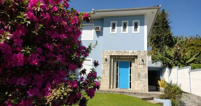 Casa com 3 quartos à venda no Centro, São José 