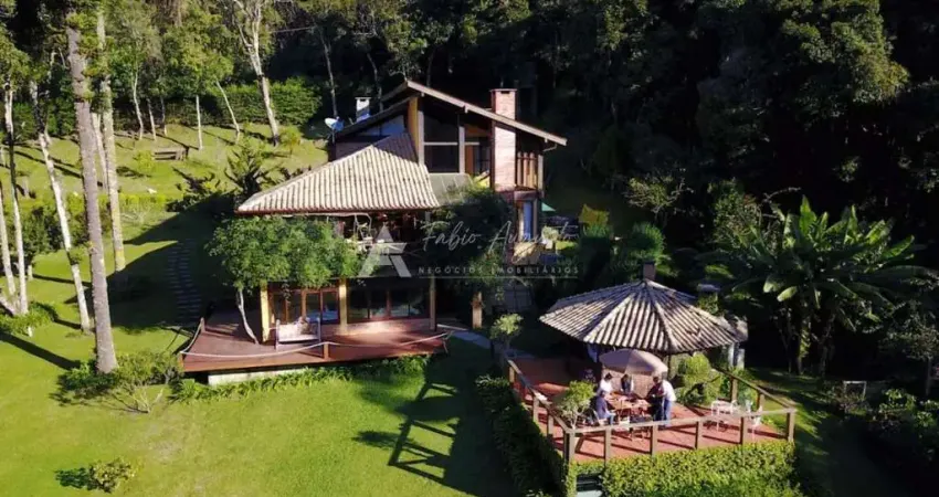 Casa com 3 quartos à venda na Alameda Monte Everest, 35, Parque Morro Pedra do Fogo, Campos do Jordão