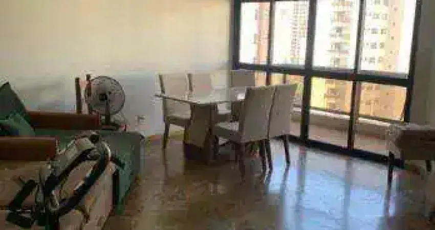 Apto de andar alto no Ed San Marino
