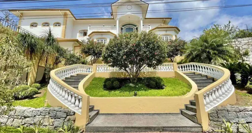 Mansão impecável em estilo neoclássico europeu no cond. são paulo ii