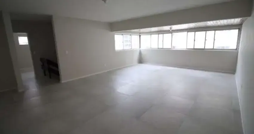 Cobertura reformada bairro espinheiro, 4 quartos, 1 suite, 2 vagas, recife