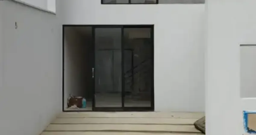 Sobrado novo alto padrão/2suítes/76m2/4,10mtabertura/costa e silva - joinville - sc