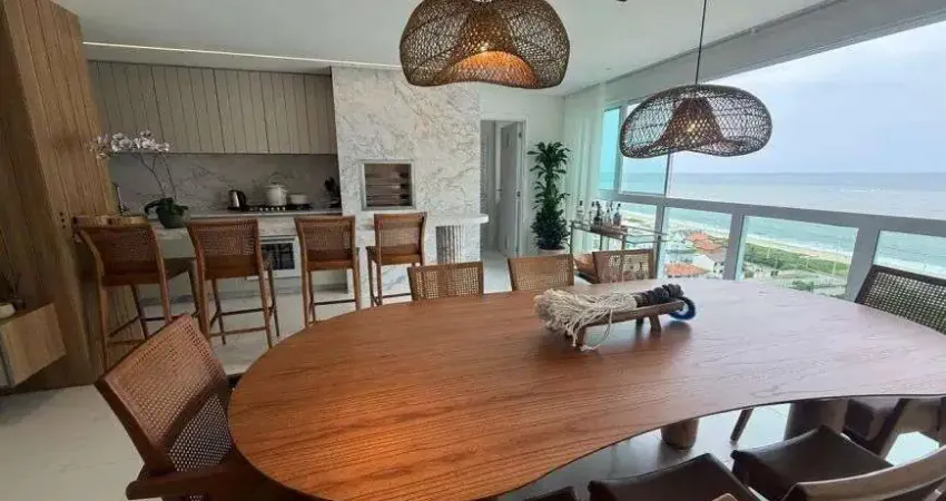 Belíssimo ap/mobiliado/127m2/2vagas/3suítes+1lavabo/pé na areia/