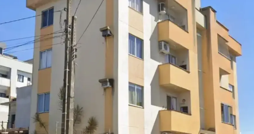 Lindo apto em região nobre, 2 dorm, 1 banheiro, 1vaga garagem coberta, sacada com churrasqueira, moveis planejados na cozinha e banheiro.