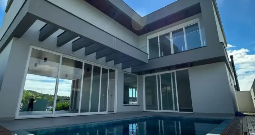 Casa no condomínio reserva da pedra na pedra branca em palhoça.