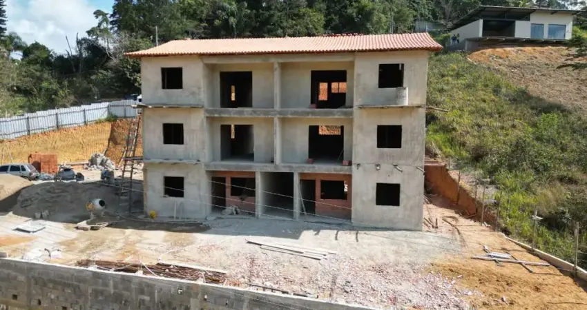 Vendo apartamento no bairro barão de javary - miguel pereira/rj