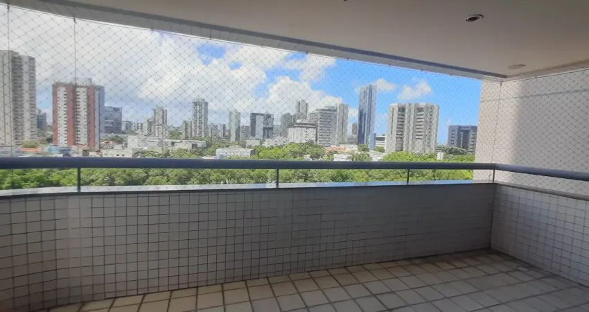 Apartamento de 230m², com 3 suites, 2 varandas, localizado na ilha do retiro.