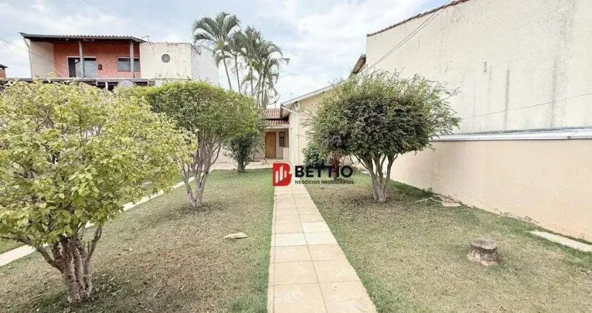 Casa térrea, 2 quartos (1 suíte), área 160m c/ árvores frutíferas. jd. regina, indaiatuba/sp