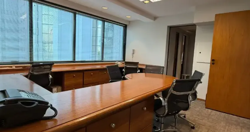 Sala comercial são paulo / sp bairro brooklin paulista, 2 banheiros, 3 vagas de garagem, mobiliado, área total 146,00 m²