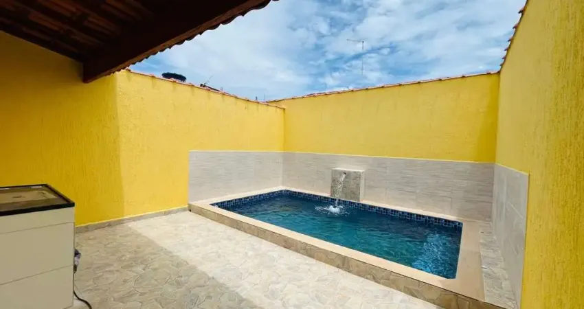 Casa 2 dormitórios para Venda em Mongaguá, Balneario Santa Eugenia, 2 dormitórios, 1 suíte, 2 banheiros, 2 vagas