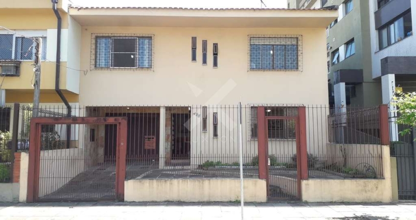 Casa com 3 quartos à venda na Rua Atanásio Belmonte, 498, Passo da Areia, Porto Alegre