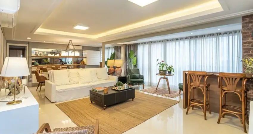 Apartamento com 3 quartos para alugar na Avenida Túlio de Rose, 400, Jardim Europa, Porto Alegre
