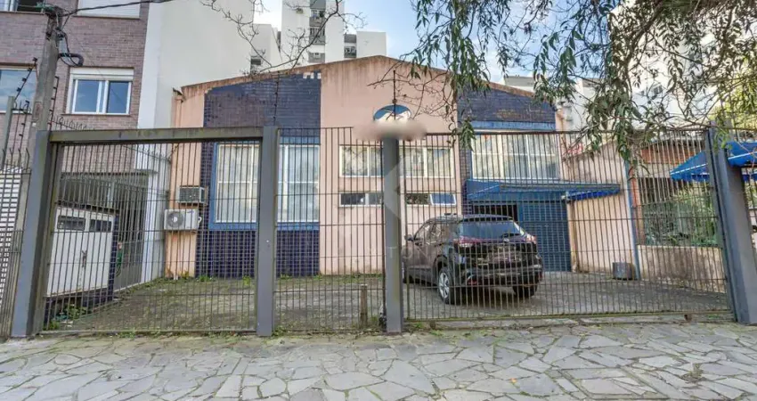 Barracão / Galpão / Depósito à venda na Rua Felizardo, 74, Jardim Botânico, Porto Alegre