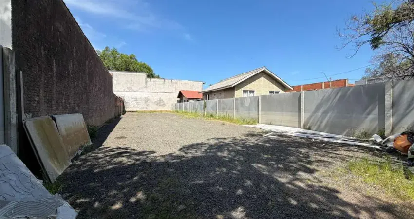 Terreno à venda na Rua Vinte e Cinco de Julho, 513, Santa Maria Goretti, Porto Alegre