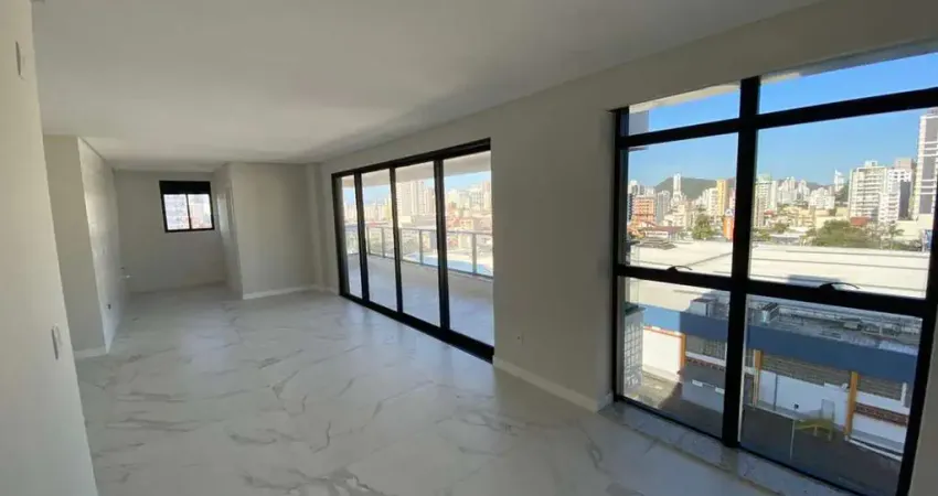 Apartamento com 3 quartos à venda na Rua Anita Garibaldi, Centro, Itajaí