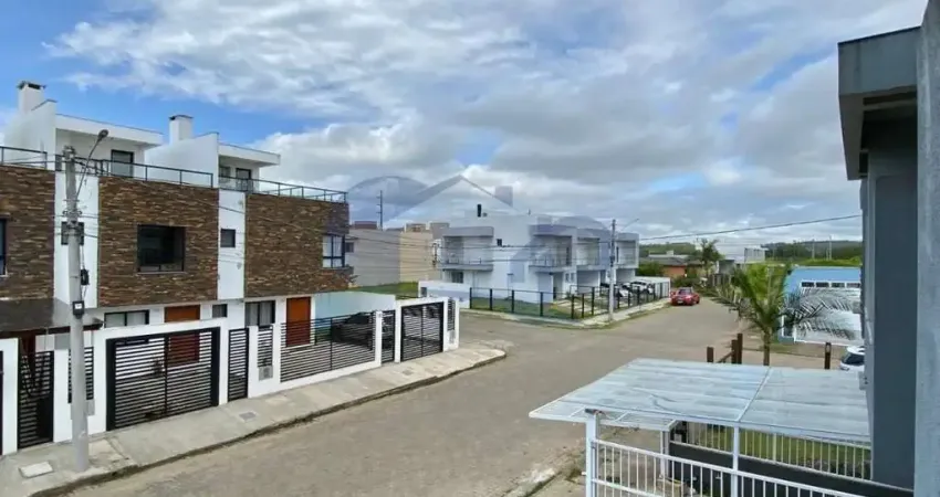 Sobrado á venda com 2 suítes no morada das palmeiras em torres/rs