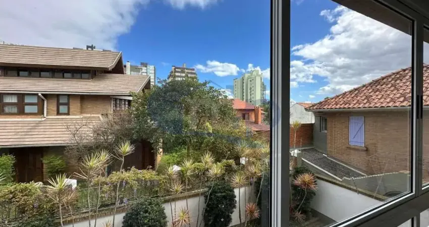 Apartamento á venda com 3 dormitórios no predial em torres/rs