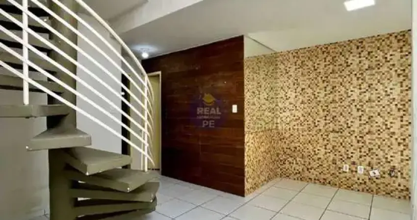 Triplex com 3 qtos, rooftop individual e ótima localização no janga!