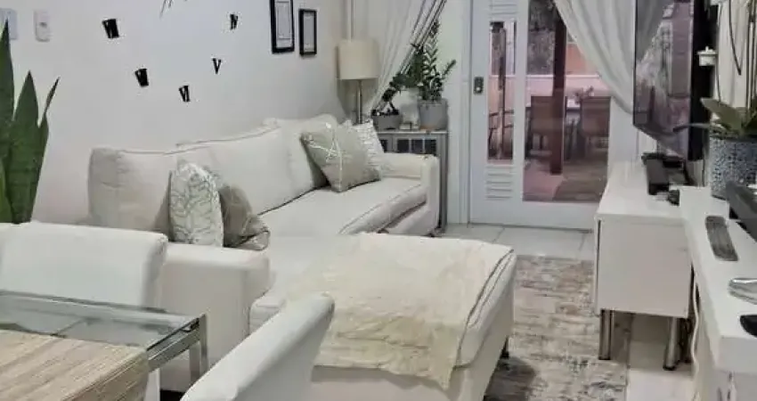 Casa com 2 quartos à venda na Avenida Independência, Unamar, Cabo Frio