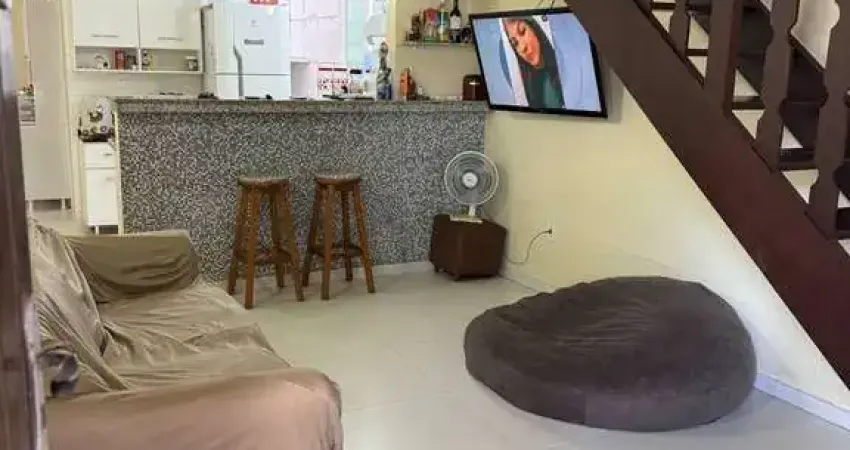 Casa em condomínio no peró – 3 quartos, varanda e a 2 minutos da praia!