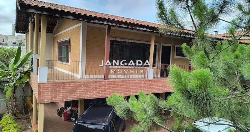 Sobrado cotia km 21 raposo tavares individual 2 suites 6 vagas