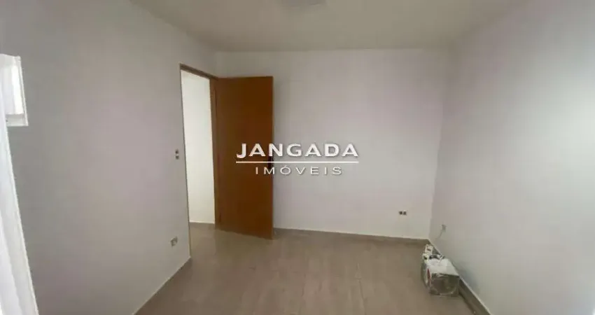 Imovel com 01 dormitorio, cozinha e garagem coberta – oportunidade!