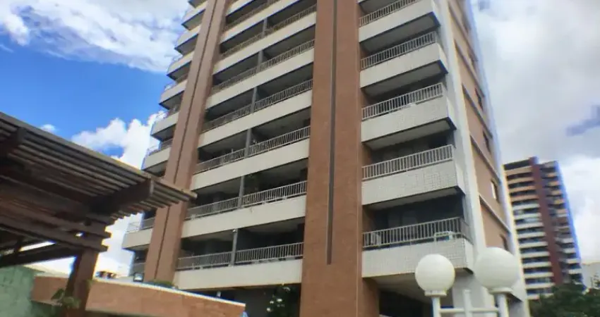 Apto na varjota com 120m2 de área, 3 suítes, móveis fixos, 3 vagas e lazer!!