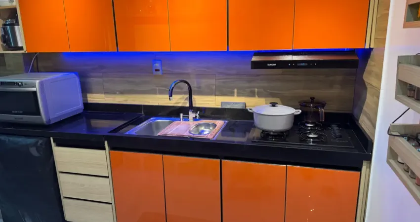 Apartamento luxuoso - impecável-reformado- no canto do forte