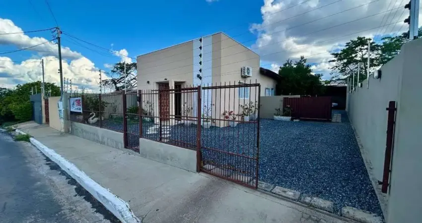 Casa exclusiva à venda em várzea grande (23 de setembro) – frente, 3 dormitórios, 8 vagas