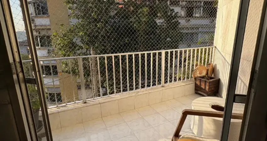 Apartamento 3 quartos com suíte, dependência completa, varandas com 3 vagas na tijuca – rua monsenhor batistoni