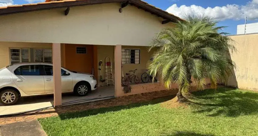 Casa portal do cerrado mais cômodo comercial em terreno de 350 mt